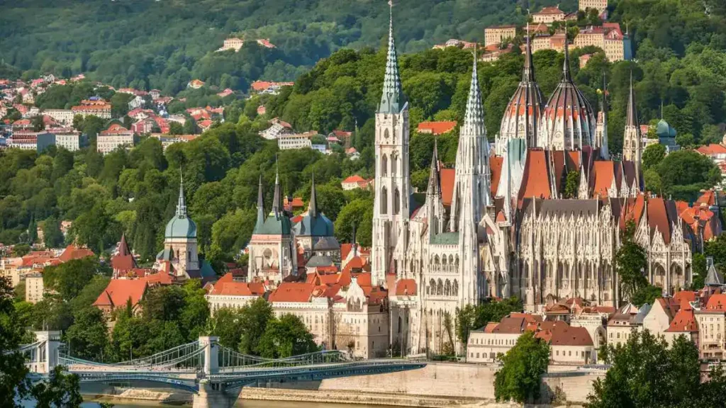 Best places to travel in Hungary